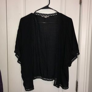 Black short sleeved kimono